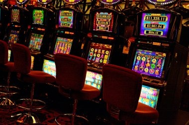 dunialottery88 wap platform interface showing live dealer tables and sportsbook on mobile